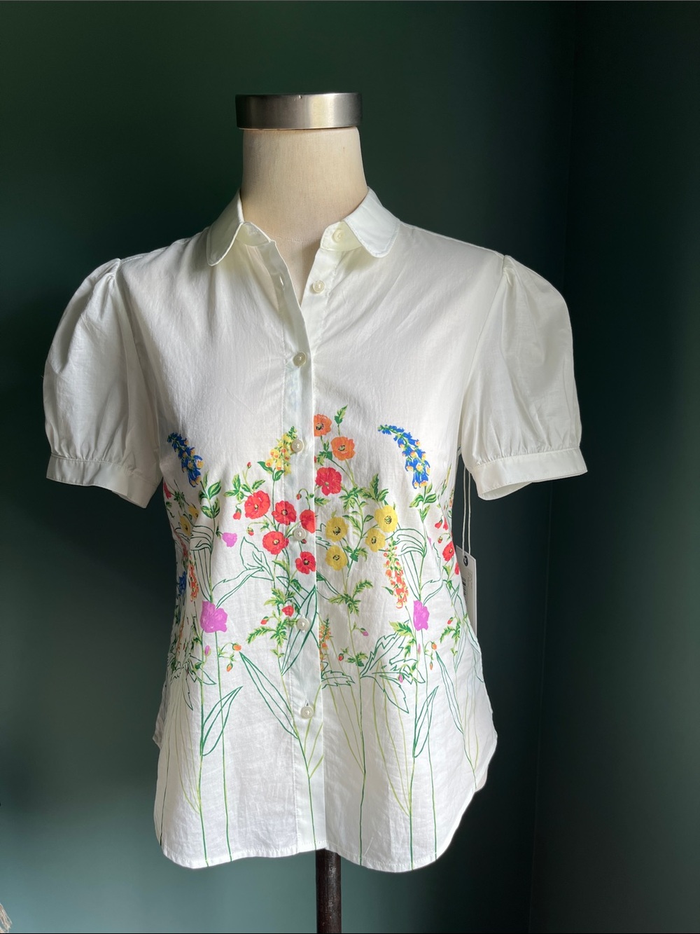 UNTUCKit White Floral Button-Front Puff Sleeve Top